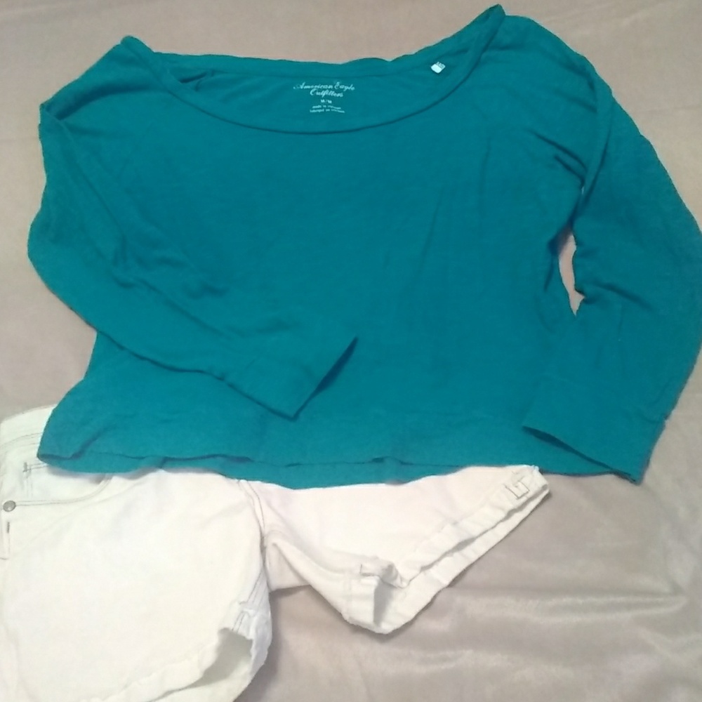 5 for 25.  American Eagle crop top
